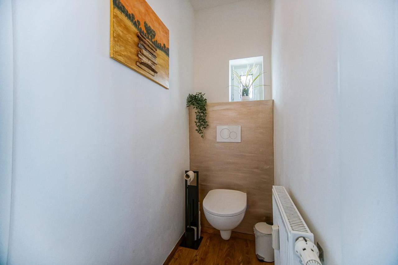 Auszeit Steiraland 7 Mit Ueberdachten Balkon Und Parkplatz Λεόμπεν Εξωτερικό φωτογραφία